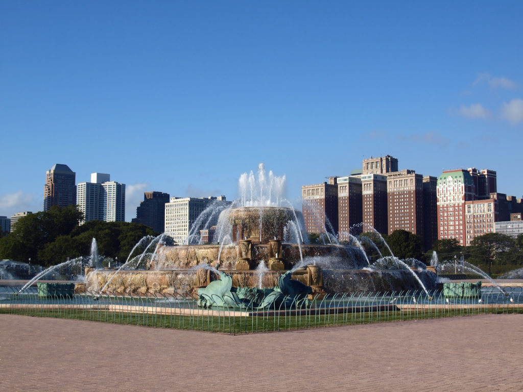 Buckingham Fountain and Skyscrapers in Chicago